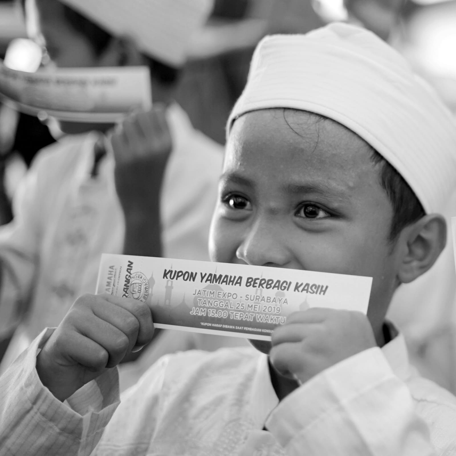 Children at a Basra Corporation orphanage assistance event